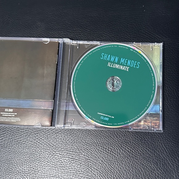 Shawn Mendes Illuminate Album CD - Picture 3 of 3